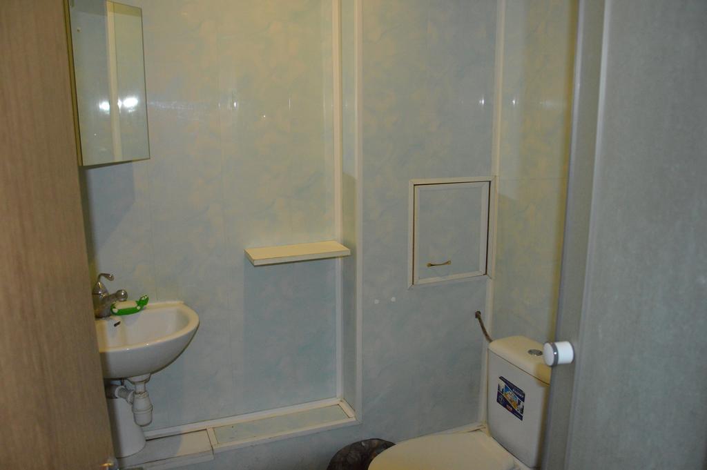 Chernobyl Type Rooms In A Block Flat House Šiauliai Quarto foto